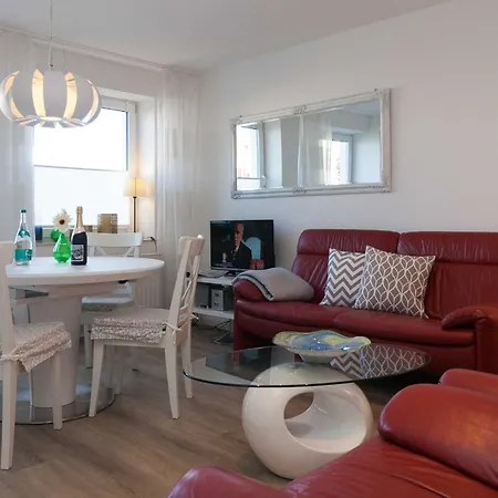 Ferienwohnung Am Wasser 4 Eg *